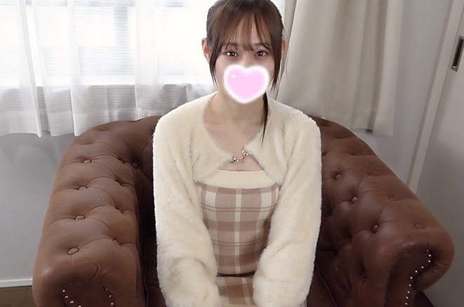 FC2-PPV-4296068 寒冷冬天盛开着害羞的一朵花。紧张后是一个连自己也不知道的世界。小春１９歳