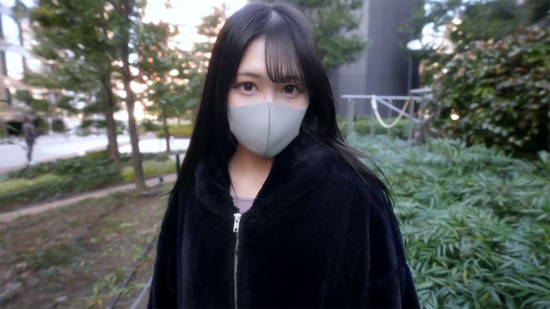 FC2-PPV-4403492 18歲G罩杯極上身材美人、玩弄敏感身軀毫不考慮大量中出！