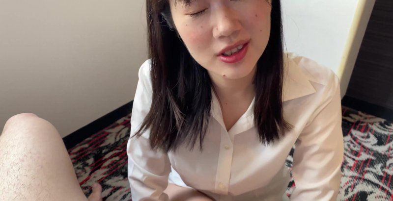 FC2-PPV-4464375 认真老师目标熟练口交找来M男实际演练！S痴女教师・千寻Vol.1