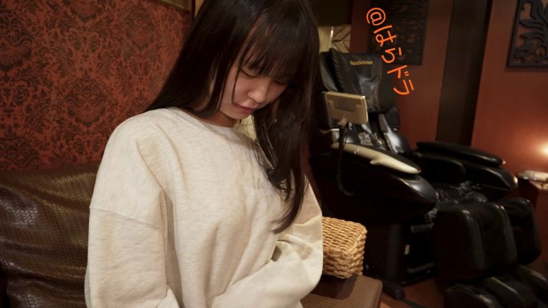FC2-PPV-4450862 完全無加工F罩杯光莉醬。怎麼會有這麼可愛的女孩子，居然願意讓我拍下她無遮擋的真實性愛，還不戴套中出？這簡直是上帝給我的恩賜
