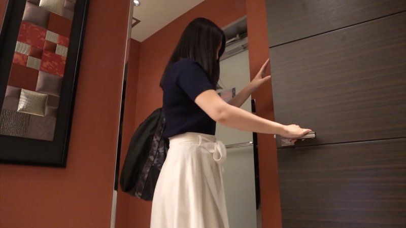 FC2-PPV-4780553 五反田高級男士按摩店工作 班級最上位的白金級F罩杯 無法忍耐大量誤射