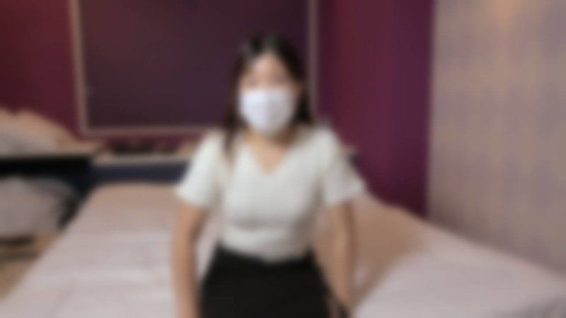 FC2-PPV-4793291 【购买者特典/评论特典 有】那个素人稍微长大一点回来了。挑战人生第一次的除毛，从毛茸茸的那个地方，粉红色的淫穴逐渐显现出来。为了纪念无毛，大量中出播种