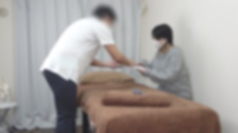 FC2-PPV-4813230 ♡12/21迄半額！【無/なま中出し】近くに住んでいる天然もさもさヘアーの20代半ばの可愛い女性がまた来店してくれました。アニメが大好きなとても明るく可愛らしいH大好き特典も増量です！