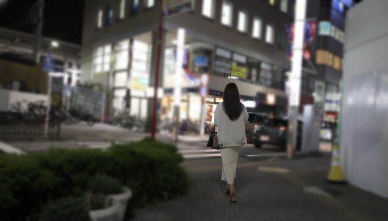 FC2-PPV-4807920 【超大量潮吹き】超絶ドM人妻♡ 3ヶ月セックスレスで限界突破「乱暴に**て…」と懇願。乳首ドリルで理性崩壊 お腹上＆口内＆中出しの3連発からのお掃除フェラで完遂！