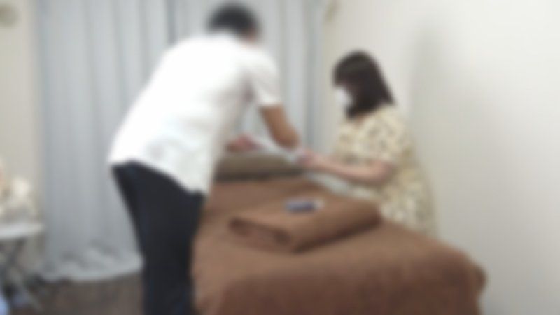 FC2-PPV-4835023 ♡2/5迄半額！【無/なま中出し】当サロン初のとても綺麗で豊満なOLさんがダイエットもかねて来店してくれました。ふっくら柔らかく、お肌がとてもしっとりとしていて気持ちがいいです。