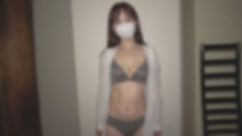 FC2-PPV-4837194 【無碼・完全素人】喜歡被激烈對待的單身媽媽，被手指攪拌、大量噴射濕透，被大叔的極粗勃起雞巴活塞運動到尖叫