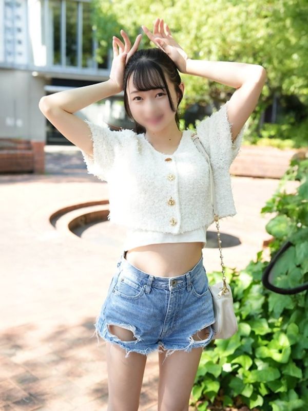 FC2-PPV-4854425 ※初回のみ※148cm＊上玉降臨＊透明感が凄まじいアイドル級のめっかわ歯科衛生士さん（２０）をちんぽで突いてたらエロ過ぎるメスになりました（つぼみん）